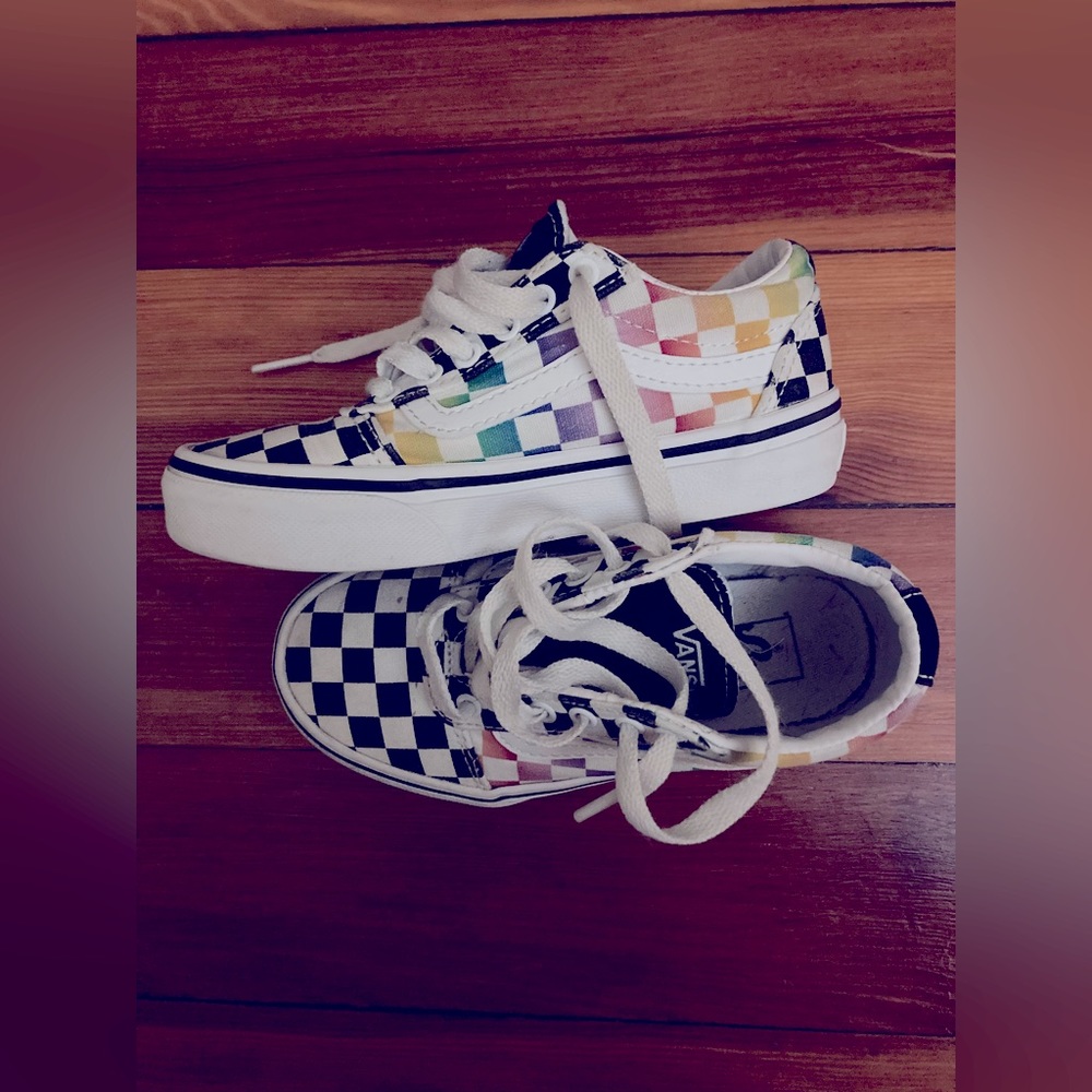 Kids lace up rainbow checkered vans size 11
